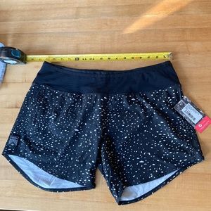 Oiselle Long Toolbelt Roga Shorts